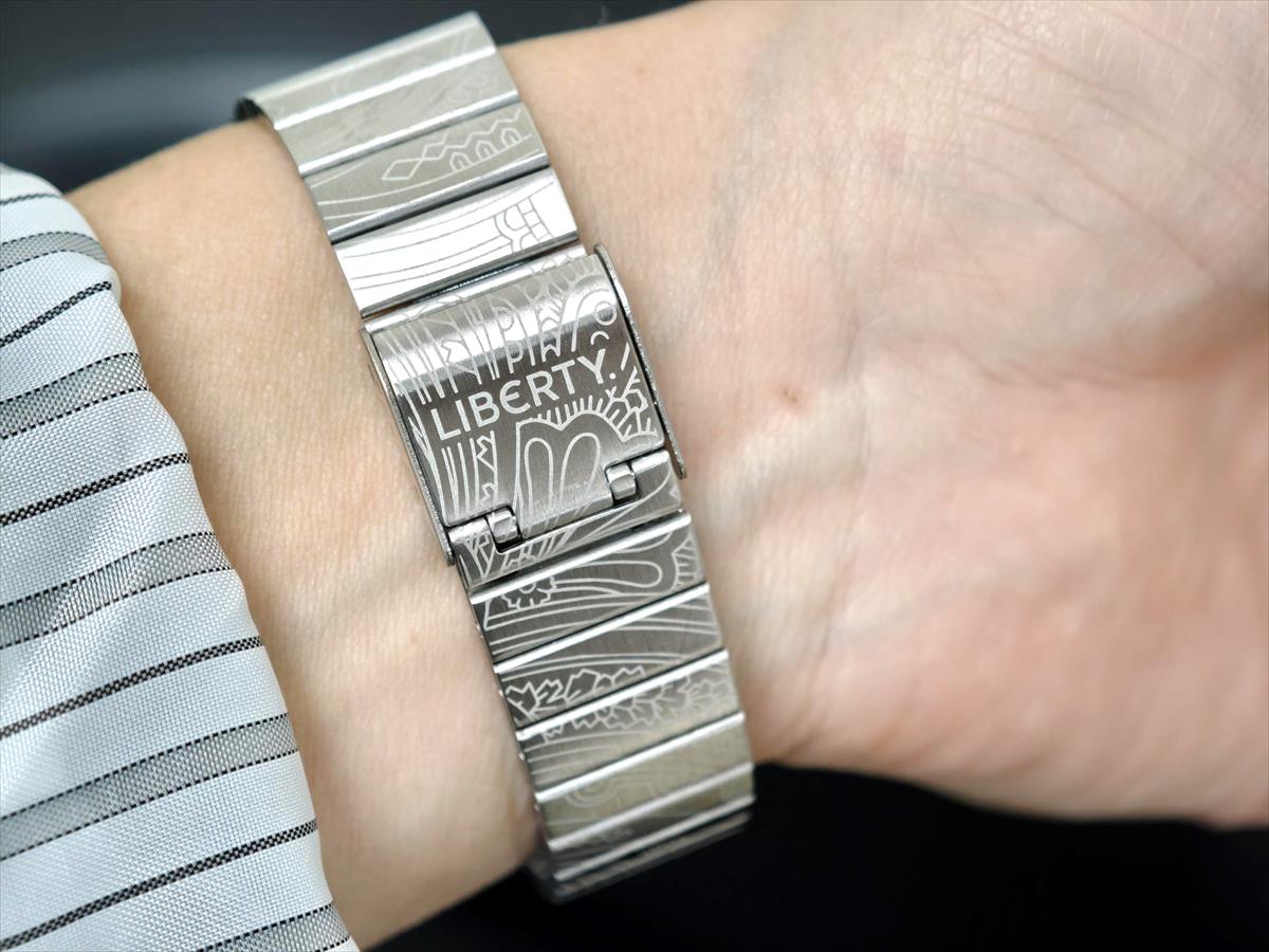 カシオ クラシック AQ-230ELT-7AJR リバティ LIBERTYコラボ ペイズリーファンファーレ CASIO CLASSIC スタンダード カシオ 【1225】※発売延期・未定【店頭受取可能商品】