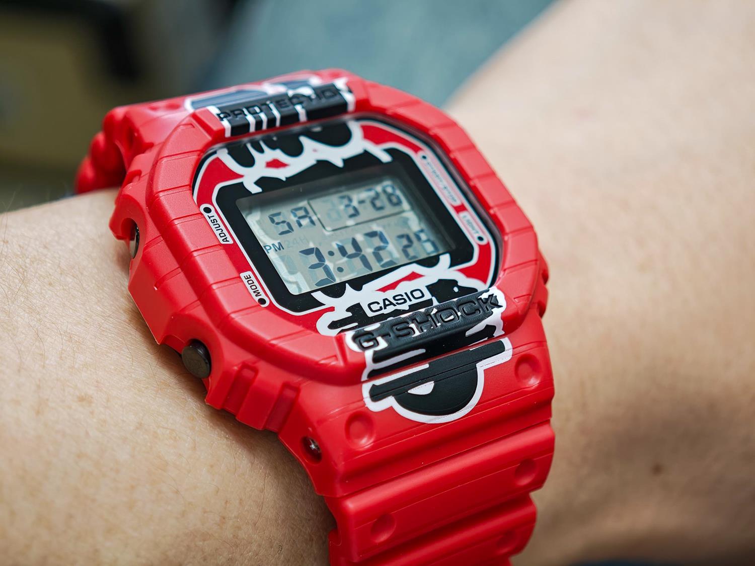 カシオ G-SHOCK DW-5600AKA-4JR 赤提灯 日本の酒場文化 バイオマスプラスチック 5年電池 日本製 ジーショック 5600シリーズ 腕時計 メンズ CASIO G-SHOCK公式掲載店【0426】【店頭受取可能商品】