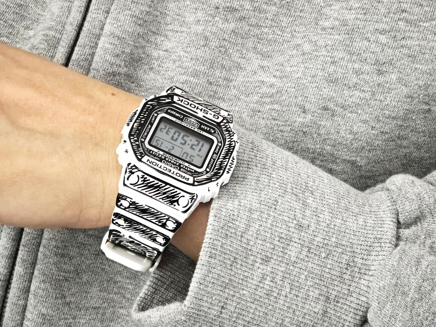 カシオ Gショック Joshua Vides コラボ DW-5600JV-7JR ジョシュア・ヴィーダス スペシャルパッケージ CASIO G-SHOCK 公式サイト掲載店【0326】【cx01】※3月27日～30日発送予定分【店頭受取可能商品】