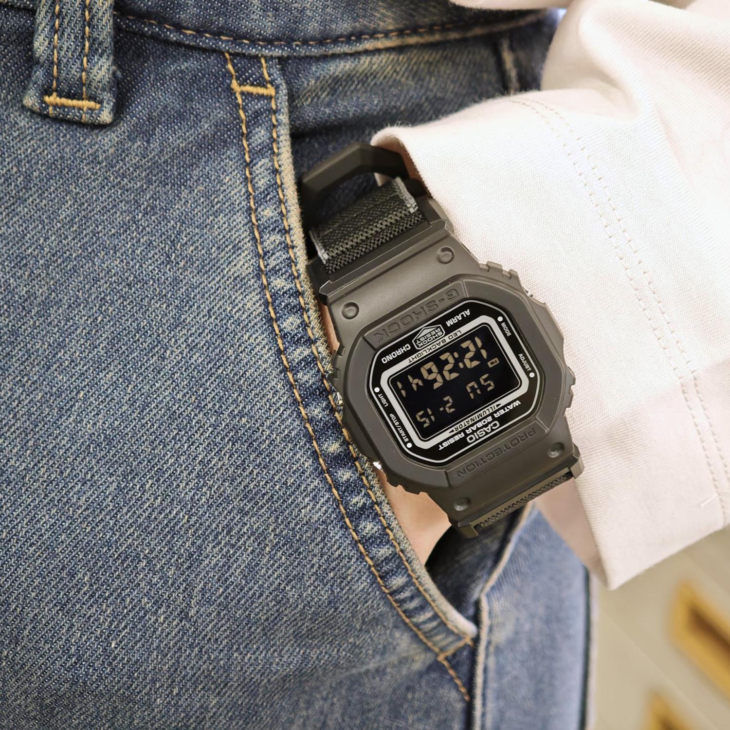 カシオ Gショック NEW CLOTH BANDシリーズ DW-5600MNC-1JF FIDLOCK製マグネットバックル クロスバンド  5600シリーズ CASIO G-SHOCK公式サイト掲載店【0326】