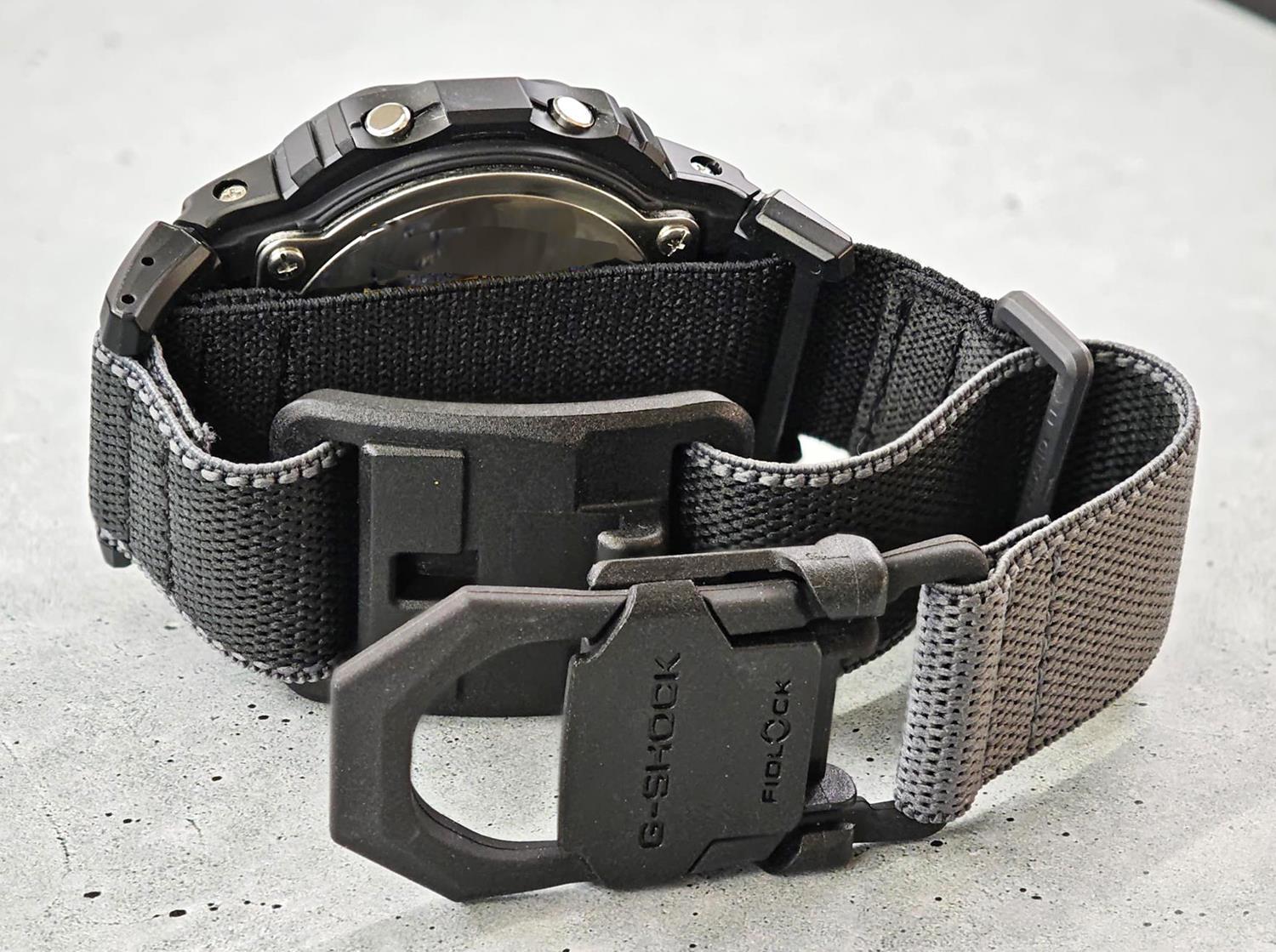 カシオ Gショック NEW CLOTH BANDシリーズ DW-5600MNC-1JF FIDLOCK製マグネットバックル クロスバンド  5600シリーズ CASIO G-SHOCK公式サイト掲載店【0326】