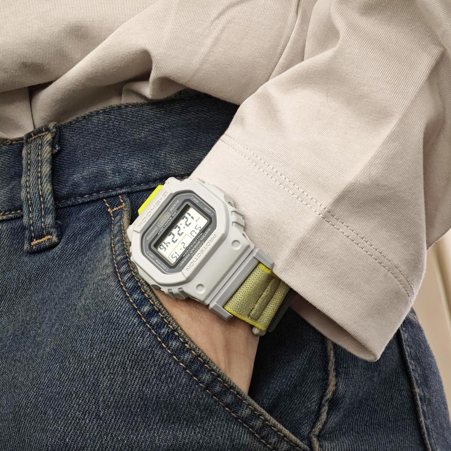 カシオ Gショック NEW CLOTH BANDシリーズ DW-5600MNC-7A8JF FIDLOCK製マグネットバックル クロスバンド  5600シリーズ CASIO G-SHOCK公式サイト掲載店【0326】※3月13日発売予定