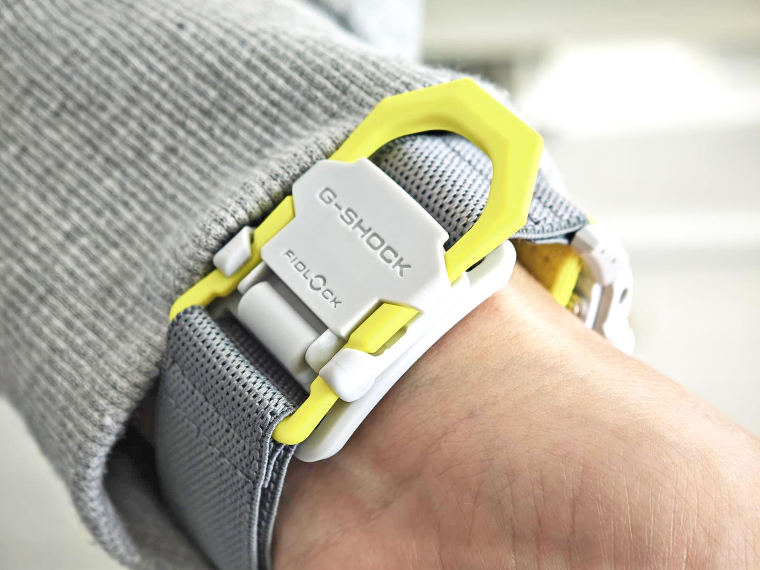 カシオ Gショック NEW CLOTH BANDシリーズ DW-5600MNC-7A8JF FIDLOCK製マグネットバックル クロスバンド  5600シリーズ CASIO G-SHOCK公式サイト掲載店【0326】※3月13日発売予定