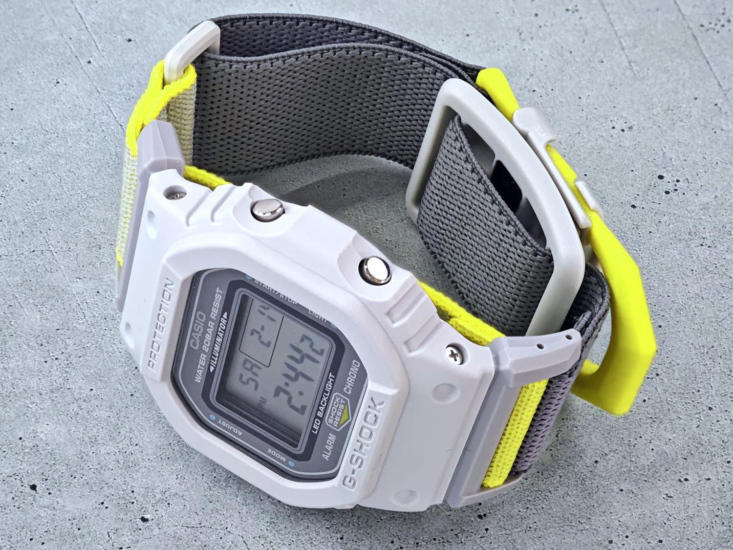 カシオ Gショック NEW CLOTH BANDシリーズ DW-5600MNC-7A8JF FIDLOCK製マグネットバックル クロスバンド  5600シリーズ CASIO G-SHOCK公式サイト掲載店【0326】※3月13日発売予定