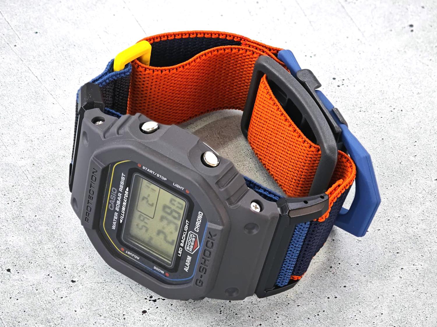 カシオ Gショック NEW CLOTH BANDシリーズ DW-5600MNC-8A2JF FIDLOCK製マグネットバックル クロスバンド  5600シリーズ CASIO G-SHOCK公式サイト掲載店【0326】※3月13日発売予定