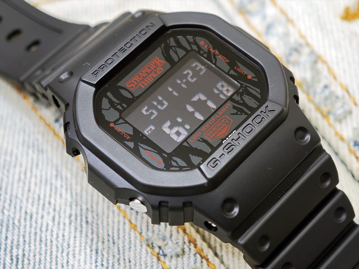 カシオ Gショック DW-5600STT-1JR ストレンジャー・シングス 未知の世界 コラボ Netflix STRANGER THINGS CASIO G-SHOCK 公式サイト掲載店【1225】【CX01】【店頭受取可能商品】