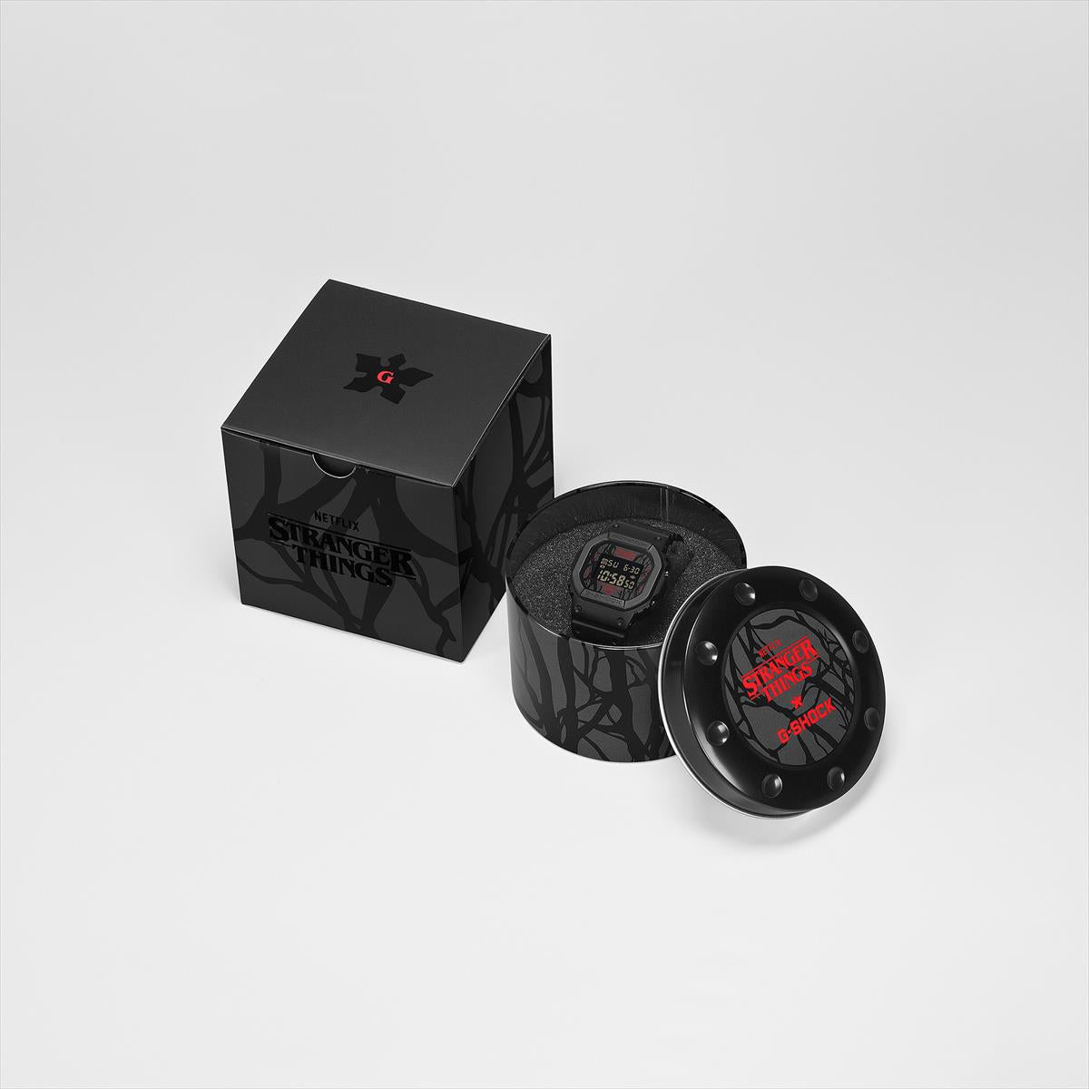 カシオ Gショック DW-5600STT-1JR ストレンジャー・シングス 未知の世界 コラボ Netflix STRANGER THINGS CASIO G-SHOCK 公式サイト掲載店【1225】【CX01】【店頭受取可能商品】