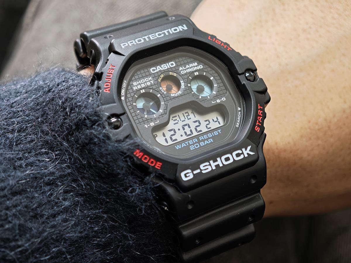 カシオ Gショック DW-5900U-1JF CASIO G-SHOCK 公式サイト掲載店【0126