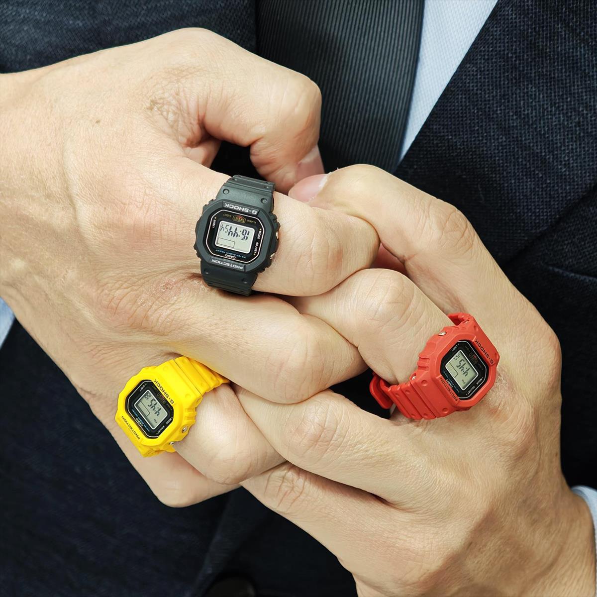 カシオ G-SHOCK nano DWN-5600-1JR 1/10サイズ ミニスクエア 20気圧防水 専用展示台付き ブラック G-SHOCK公式サイト掲載店【cx01】【1125】【店頭受取可能商品】