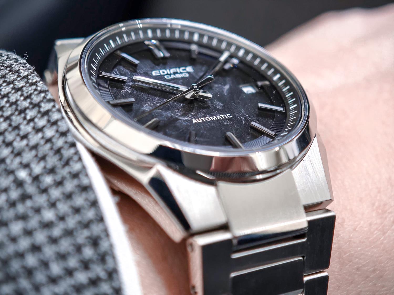カシオ エディフィス EFK-110D-1AJF 機械式 自動巻き 日本製ムーブメント 38mm コンパクトケース サファイアガラス シースルーバック ステンレス メンズ 腕時計 CASIO EDIFICE AUTOMATIC【0426】※4月17日発売予定