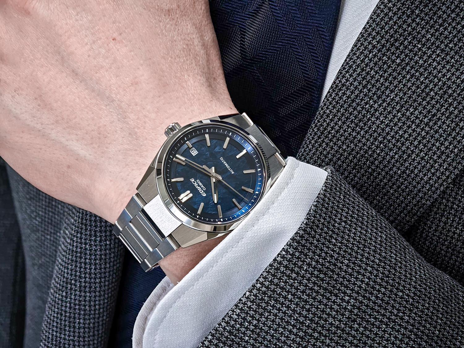 カシオ エディフィス EFK-110D-2AJF 機械式 自動巻き ブルー 日本製ムーブメント 38mm コンパクトケース サファイアガラス シースルーバック ステンレス メンズ 腕時計 CASIO EDIFICE AUTOMATIC【0426】※4月17日発売予定