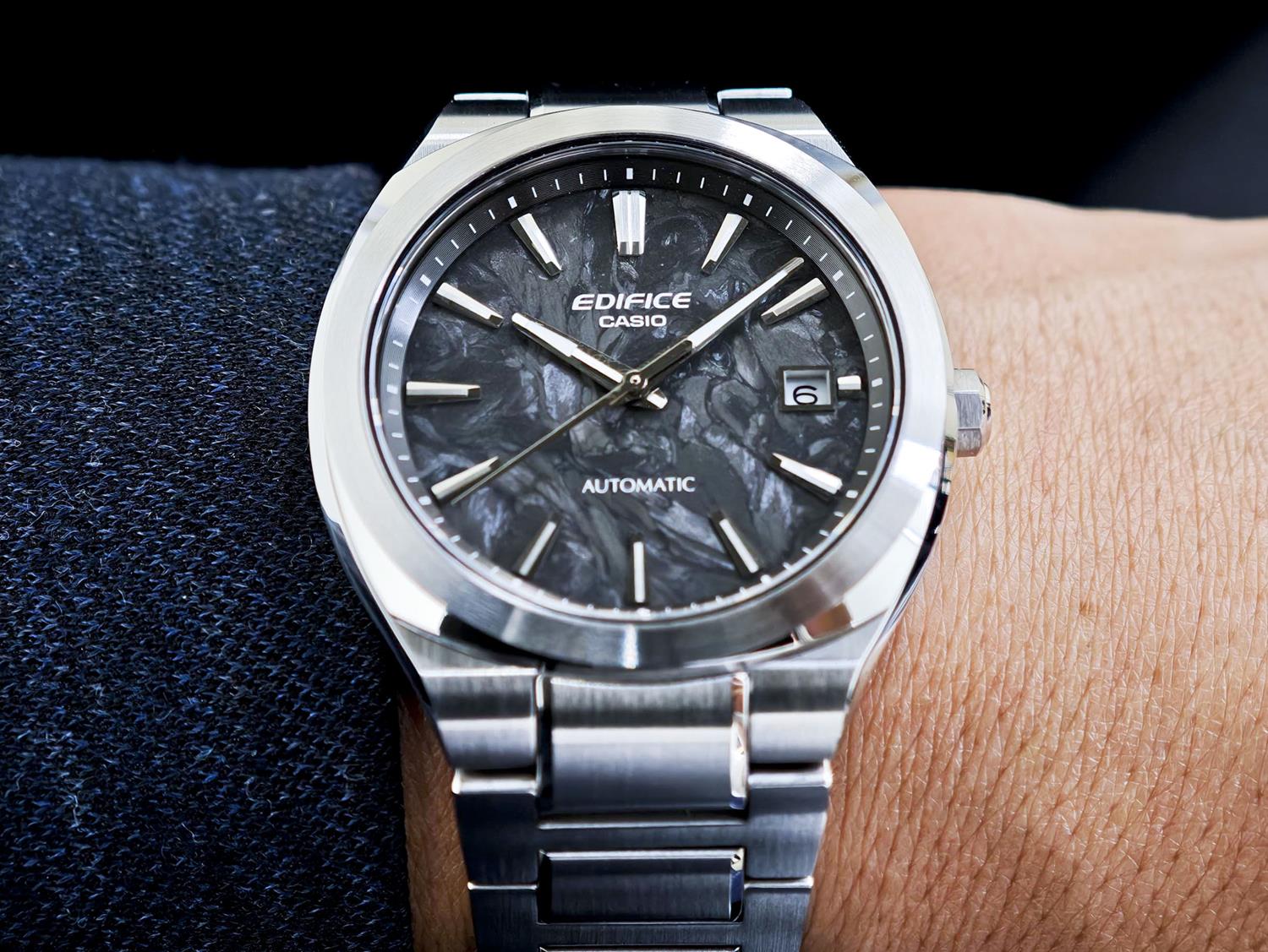 カシオ エディフィス CASIO EDIFICE EFK-200CD-1AJF AUTOMATIC 機械式 自動巻き フォージドカーボンダイアル  シースルーバック サファイアガラス メンズ 腕時計 watch ビジネス カジュアル 【0726】