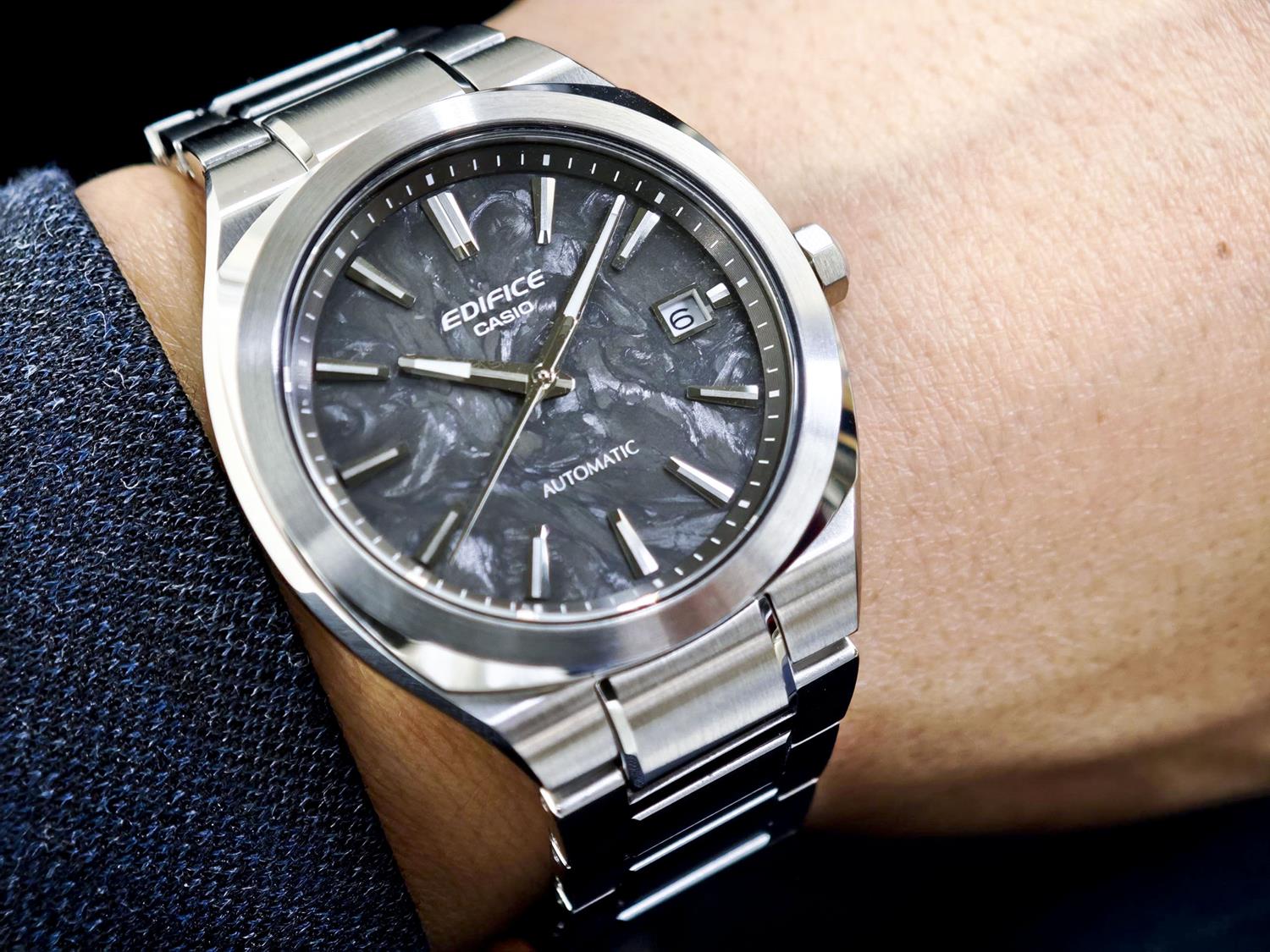 カシオ エディフィス CASIO EDIFICE EFK-200CD-1AJF AUTOMATIC 機械式 自動巻き フォージドカーボンダイアル  シースルーバック サファイアガラス メンズ 腕時計 watch ビジネス カジュアル 【0726】