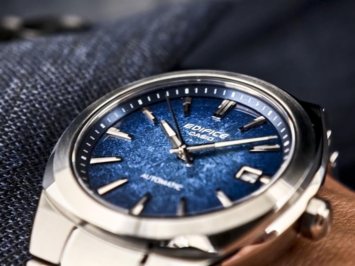 カシオ エディフィス CASIO EDIFICE EFK-200D-2AJF ブルーグラデーションダイアル 機械式 自動巻き シースルーバック サファイアガラス メンズ 腕時計 watch ビジネス カジュアル 【0726】