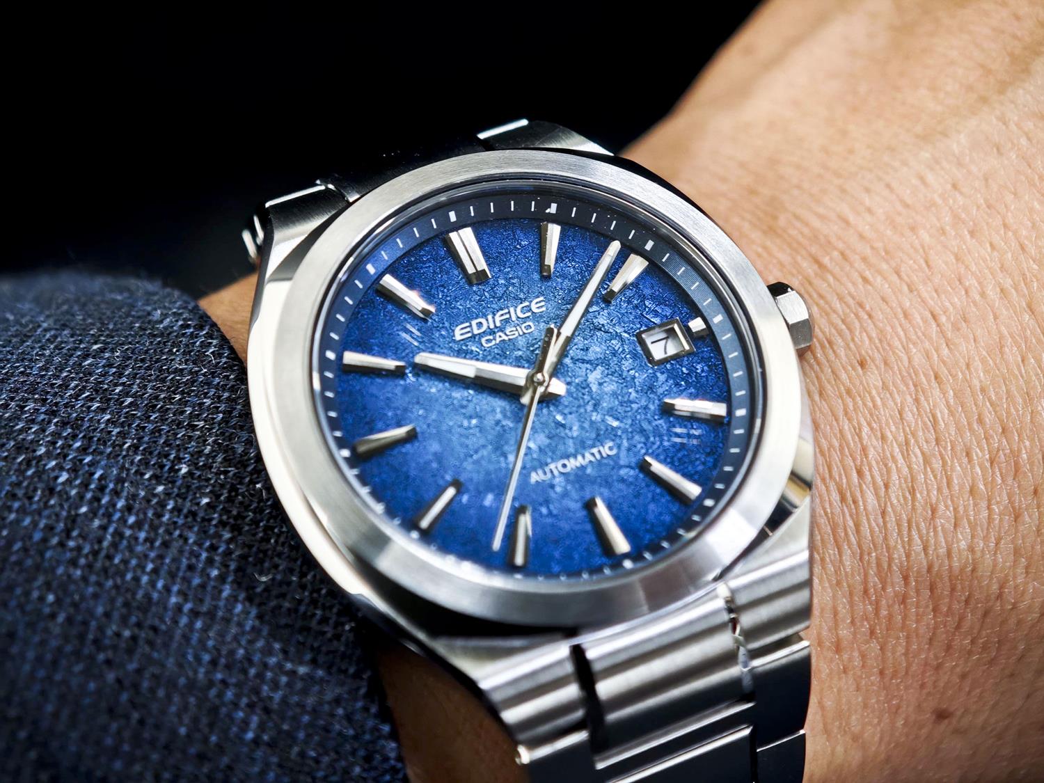 カシオ エディフィス CASIO EDIFICE EFK-200D-2AJF ブルーグラデーションダイアル 機械式 自動巻き シースルーバック サファイアガラス メンズ 腕時計 watch ビジネス カジュアル 【0726】