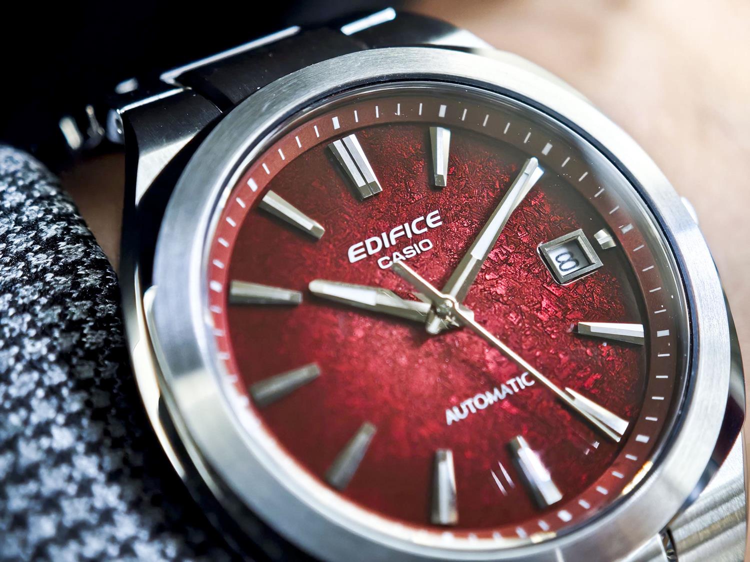カシオ エディフィス CASIO EDIFICE EFK-200D-4AJF レッド グラデーションダイアル 機械式 自動巻き シースルーバック サファイアガラス メンズ 腕時計 watch ビジネス カジュアル 【0726】