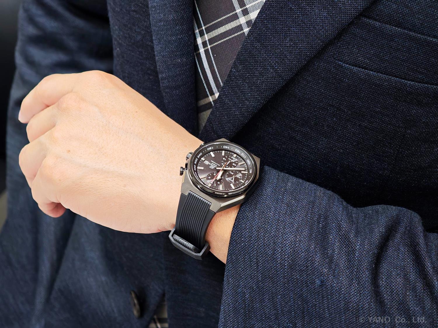 カシオ エディフィス CASIO EDIFICE EFS-S660PB-1AJF ソーラー 10気圧防水 1/20秒クロノグラフ タキメーター サファイアガラス CASIO EDIFICE【0826】※8月7日発売予定