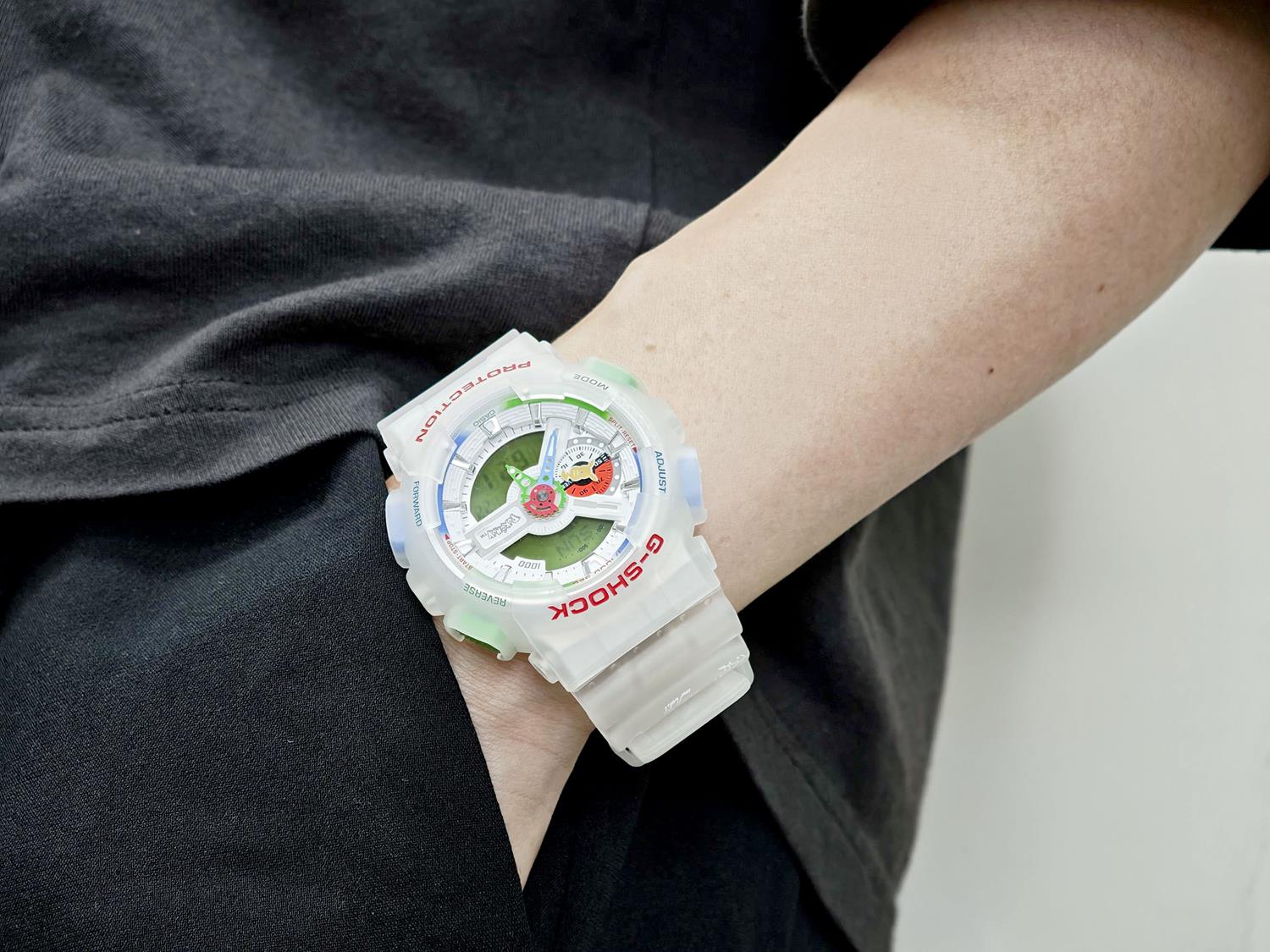 カシオ Gショック CASIO G-SHOCK ポケモン 30周年記念 コラボレーションモデル GA-110PKM-7AJR ピカチュウ ミュウ モンスターボール  メンズ 腕時計 watch カシオ ジーショック CASIO G-SHOCK 公式サイト掲載店【0726】【cx01】【店頭受取可能商品】