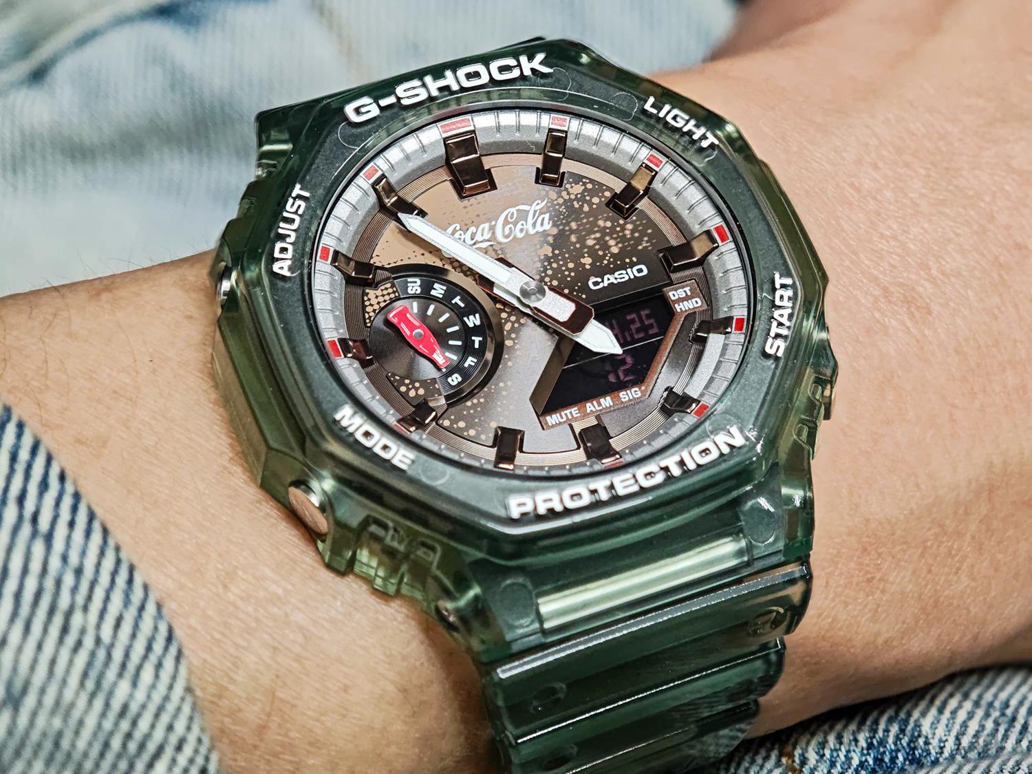 G-SHOCK コカ･コーラ® コラボレーションモデル GA-2100CC-3AJR 140周年記念 コンツアーボトル カラー バイオマスプラスチック メンズ 腕時計 カシオ 国内正規品 ジーショック CASIO G-SHOCK 公式サイト掲載店【0326】【cx01】※5月15日発売予定【店頭受取可能商品】