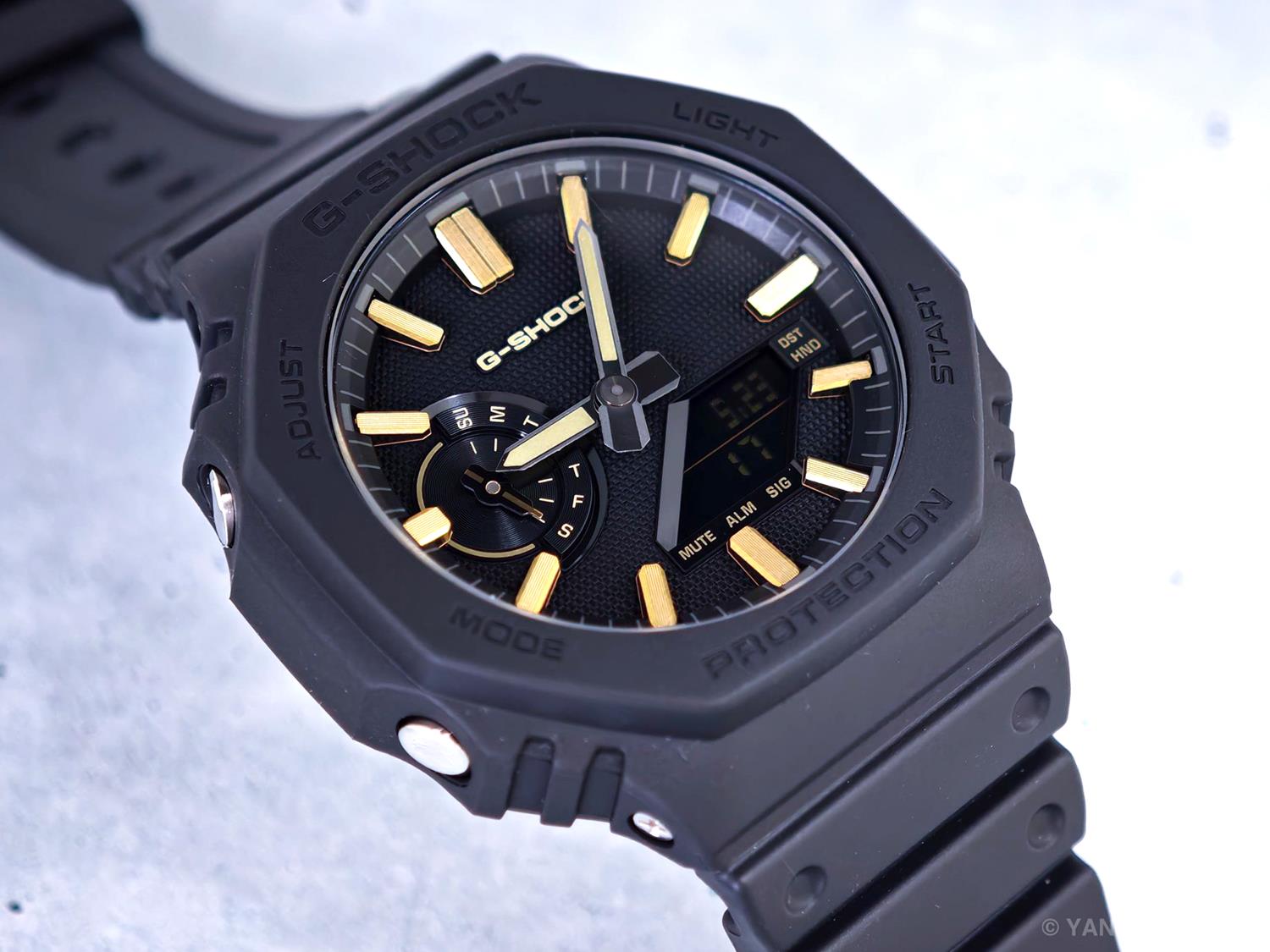 カシオ Gショック GA-2100LXB-1A9JF LUXE BLACK ゴールドアクセント ミニマリズム マットブラック 2100シリーズ 再解釈 CASIO G-SHOCK 公式サイト掲載店【0626】※6月19日発売【店頭受取可能商品】