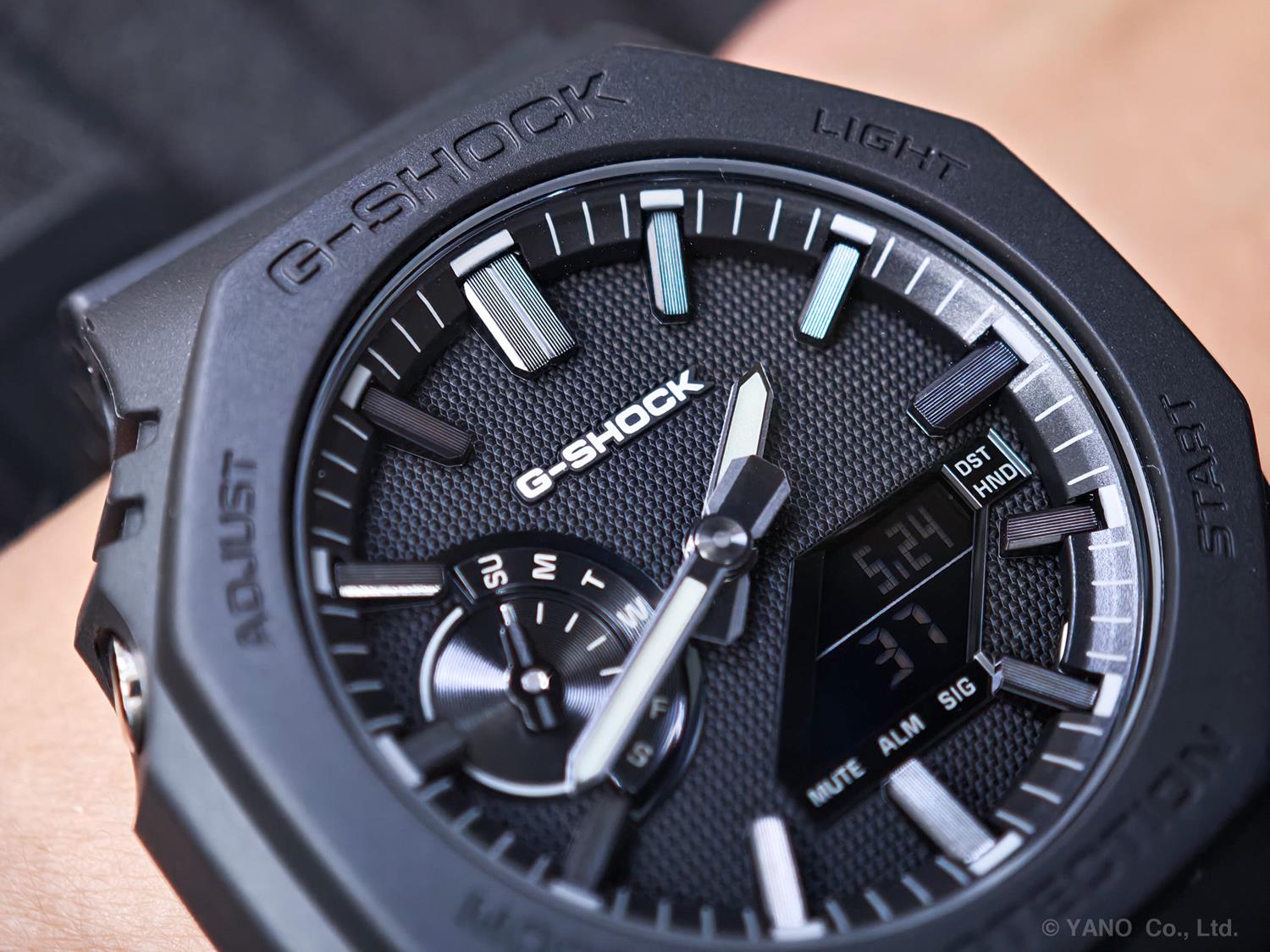 カシオ Gショック GA-2100LXB-1AJF LUXE BLACK ミニマリズム マットブラック 2100シリーズ 再解釈 CASIO G-SHOCK 公式サイト掲載店【0626】※6月19日発売【店頭受取可能商品】