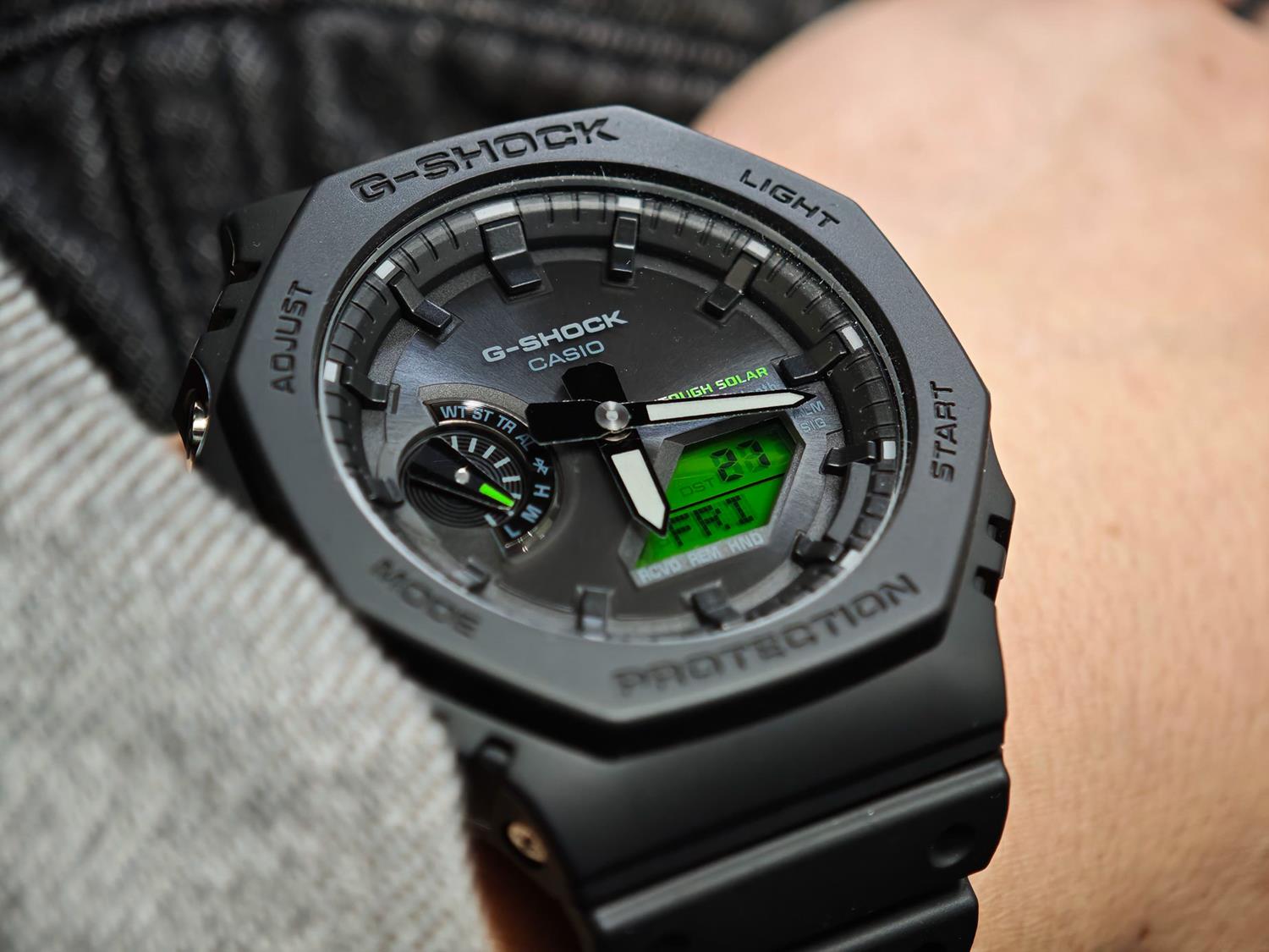 カシオ G-SHOCK GA-B2100BEG-1AJF BLACK AND ELECTRO GREEN ブラック エレクトログリーン  Bluetooth連携 2100シリーズ ジーショック 腕時計 メンズ CASIO G-SHOCK公式掲載店【0426】【店頭受取可能商品】