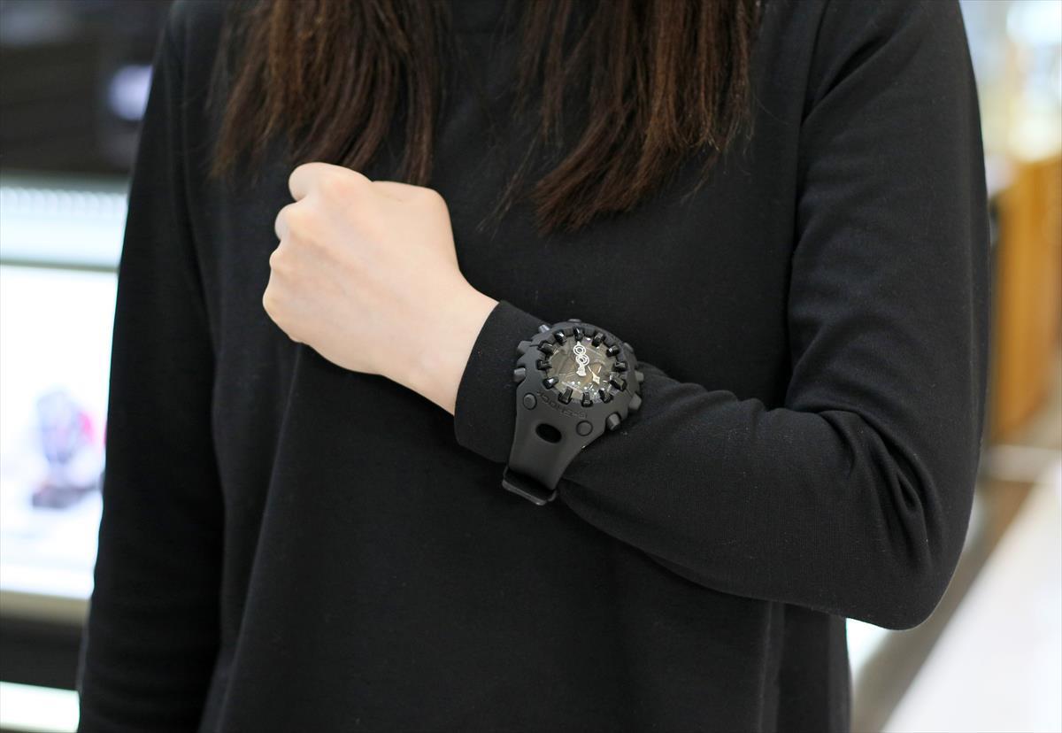 カシオ Gショック GA-V01-1AJF 10年バッテリー搭載 ショックリリース CASIO G-SHOCK 公式掲載店 【0425】【店頭受取可能商品】