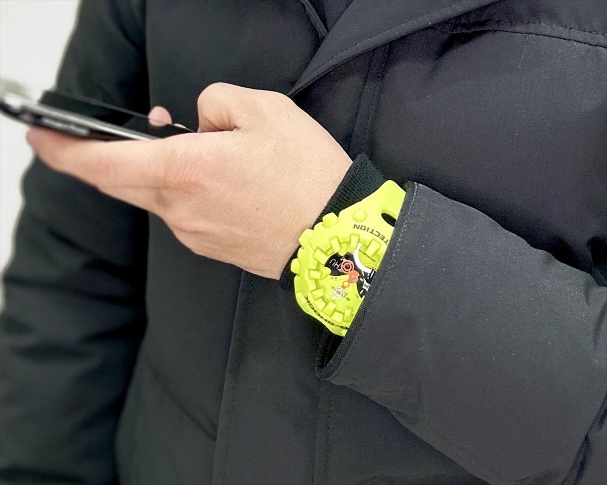 カシオ Gショック GA-V01-9AJF 10年バッテリー搭載 ショックリリース CASIO G-SHOCK 公式掲載店 【0425】【店頭受取可能商品】