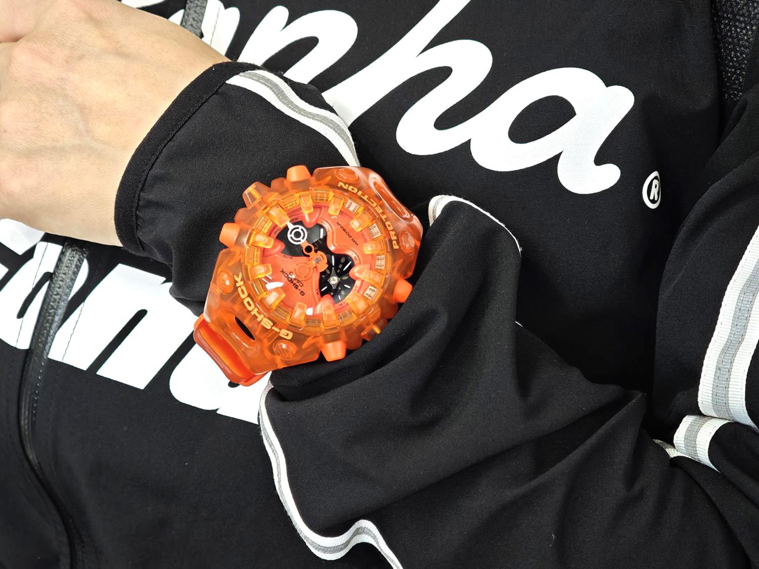 カシオ Gショック TRANSPARENT PACK GA-V01SKE-4AJF オレンジスケルトン ショックリリース針 電池寿命約10年 Y2Kテック CASIO G-SHOCK公式サイト掲載店【0326】※3月6日発売予定