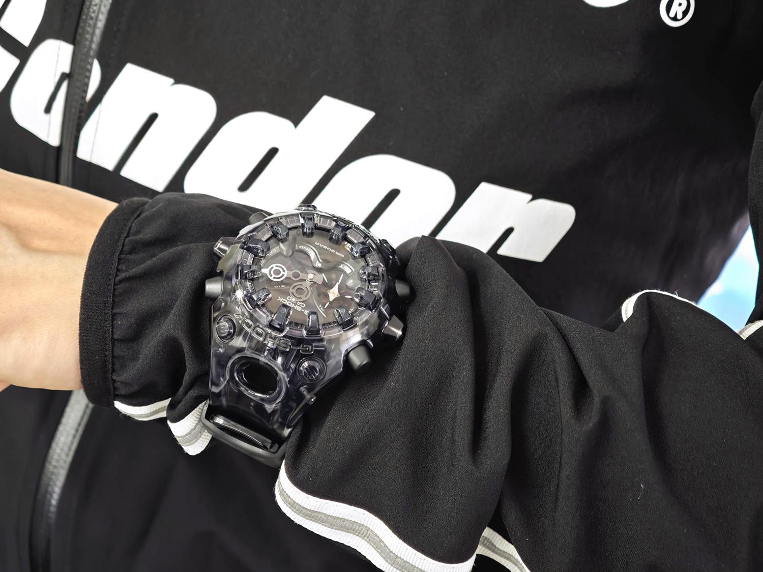 カシオ Gショック TRANSPARENT PACK GA-V01SKE-8AJF ブラックスケルトン ショックリリース針 電池寿命約10年 Y2Kテック CASIO G-SHOCK公式サイト掲載店【0326】※3月6日発売予定