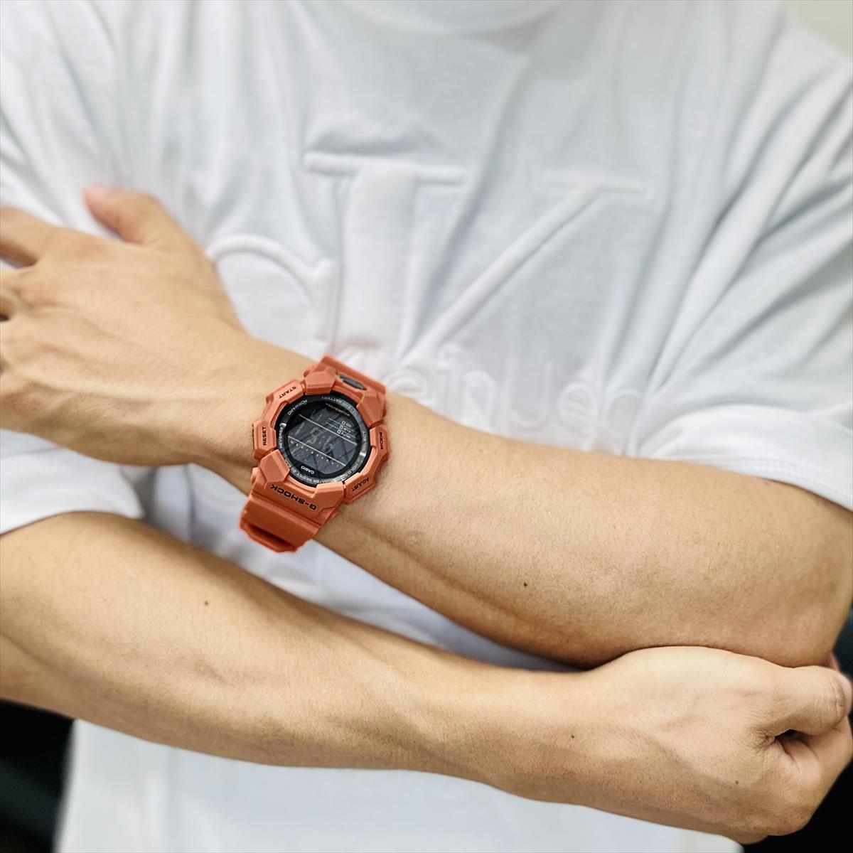 カシオ Gショック GD-010-4JF 10年バッテリー CASIO G-SHOCK【0824】_10spl【店頭受取可能商品】