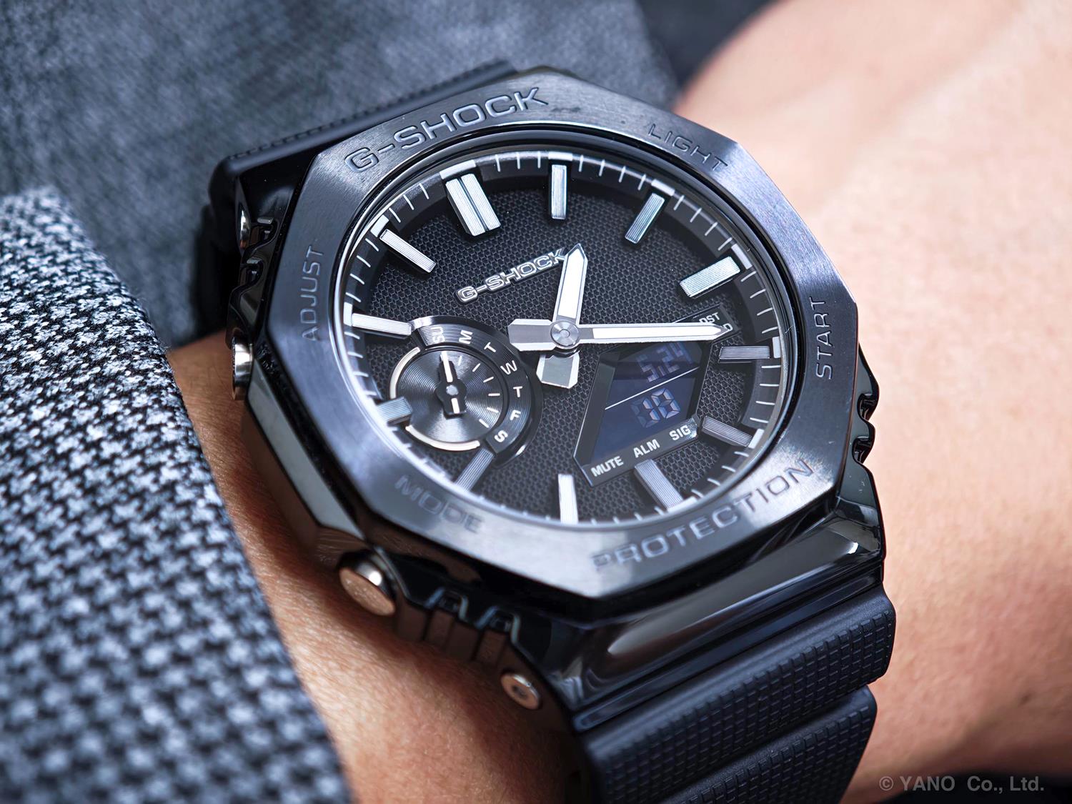 カシオ Gショック GM-2100LXB-1AJF LUXE BLACK シルバーアクセント ミニマリズム メタルベゼル ブラックIP 2100シリーズ 再解釈 CASIO G-SHOCK 公式サイト掲載店【0626】※6月19日発売【店頭受取可能商品】