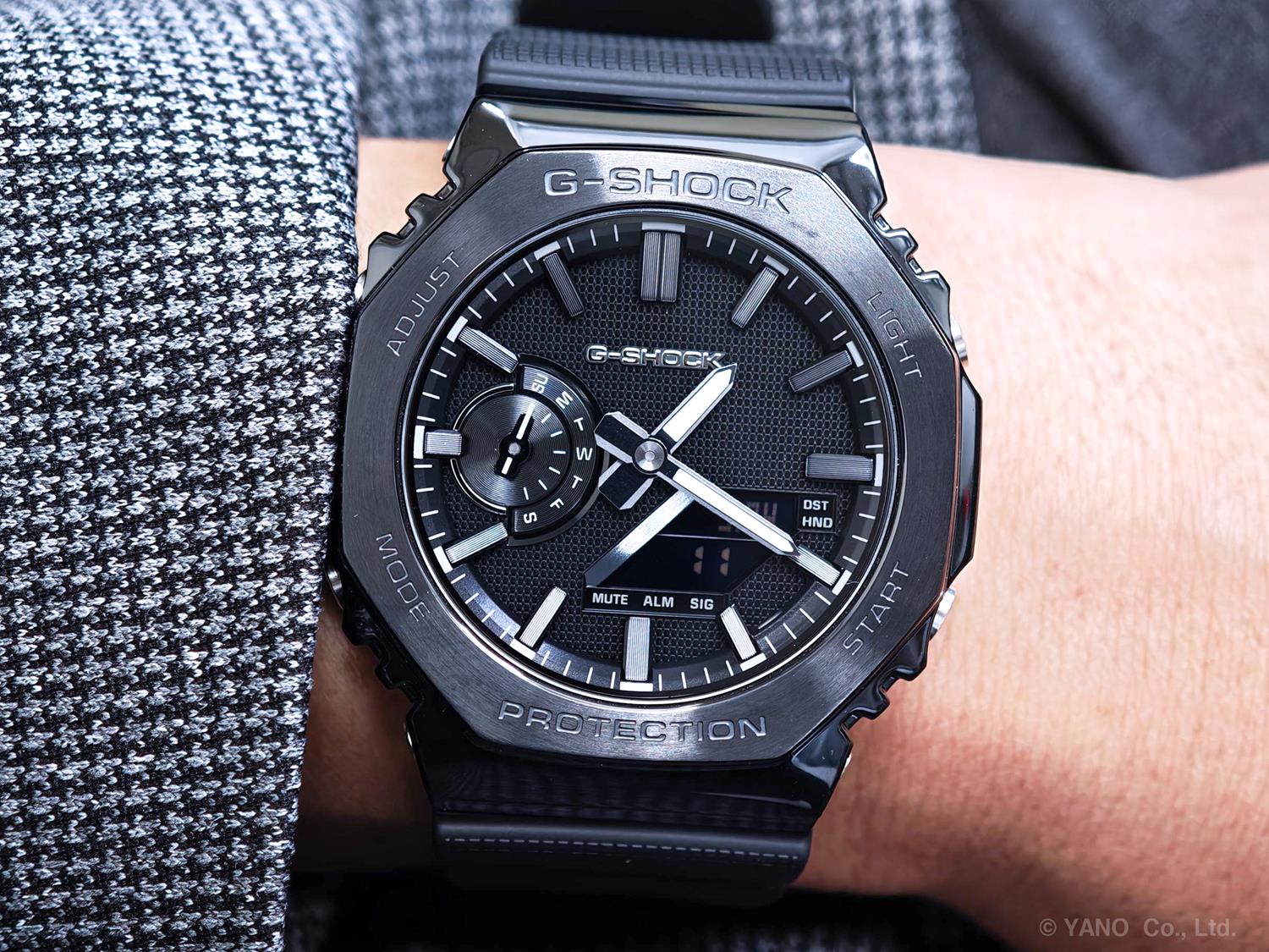 カシオ Gショック GM-2100LXB-1AJF LUXE BLACK シルバーアクセント ミニマリズム メタルベゼル ブラックIP 2100シリーズ 再解釈 CASIO G-SHOCK 公式サイト掲載店【0626】※6月19日発売【店頭受取可能商品】