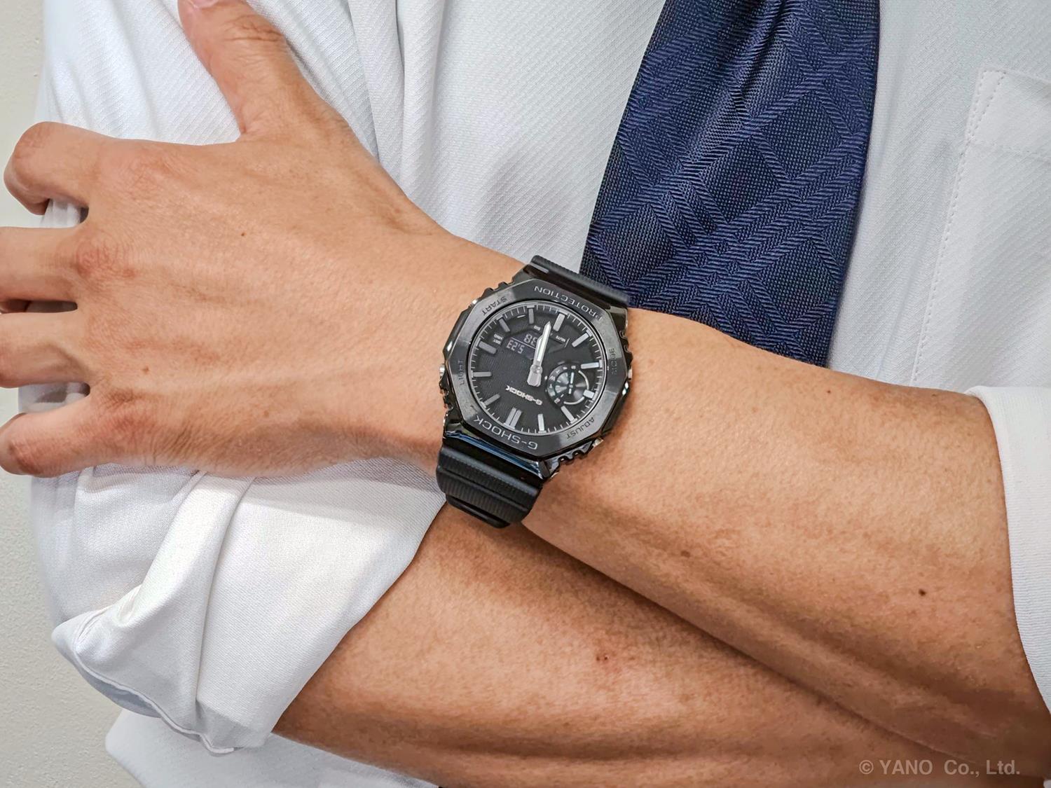 カシオ Gショック GM-2100LXB-1AJF LUXE BLACK シルバーアクセント ミニマリズム メタルベゼル ブラックIP 2100シリーズ 再解釈 CASIO G-SHOCK 公式サイト掲載店【0626】※6月19日発売【店頭受取可能商品】