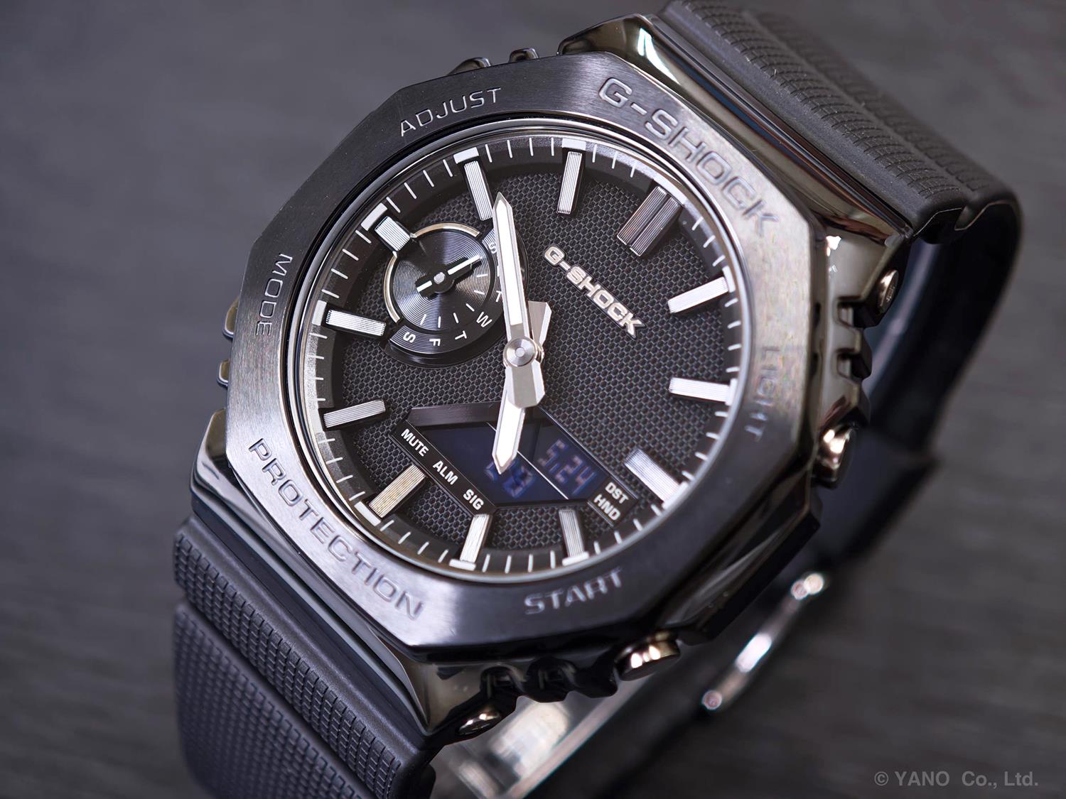 カシオ Gショック GM-2100LXB-1AJF LUXE BLACK シルバーアクセント ミニマリズム メタルベゼル ブラックIP 2100シリーズ 再解釈 CASIO G-SHOCK 公式サイト掲載店【0626】※6月19日発売【店頭受取可能商品】