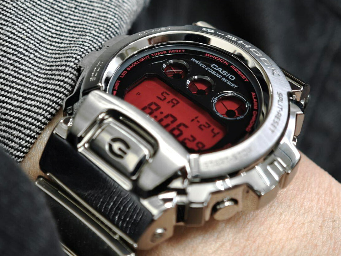 カシオ Gショック アイコニックスタイル GM-6900YRA-8JF シルバーメタルベゼル レッド液晶 ファインメタリックシリーズ Iconic Styles CASIO G-SHOCK 公式サイト掲載店【0226】【店頭受取可能商品】