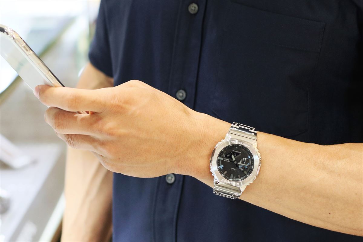 カシオ Gショック フルメタル GM-B2100D-1AJF シルバー スマートフォンリンク G-SHOCK CASIO 腕時計 【0822】【cx01】【店頭受取可能商品】