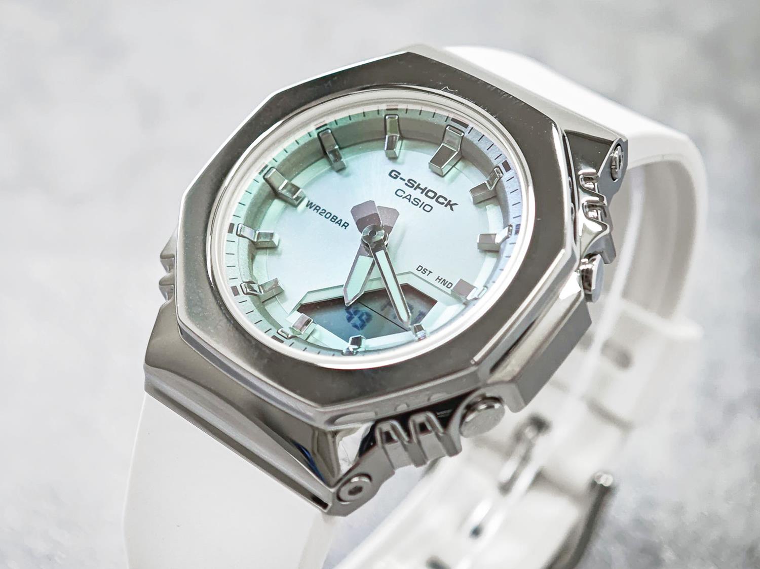 カシオ G-SHOCK GM-S2110SR-7AJF ミッドサイズ メタルベゼル 偏光カラーガラス 2100シリーズ ジーショック 腕時計 メンズ レディース CASIO G-SHOCK公式掲載店【0426】※4月17日発売予定【店頭受取可能商品】