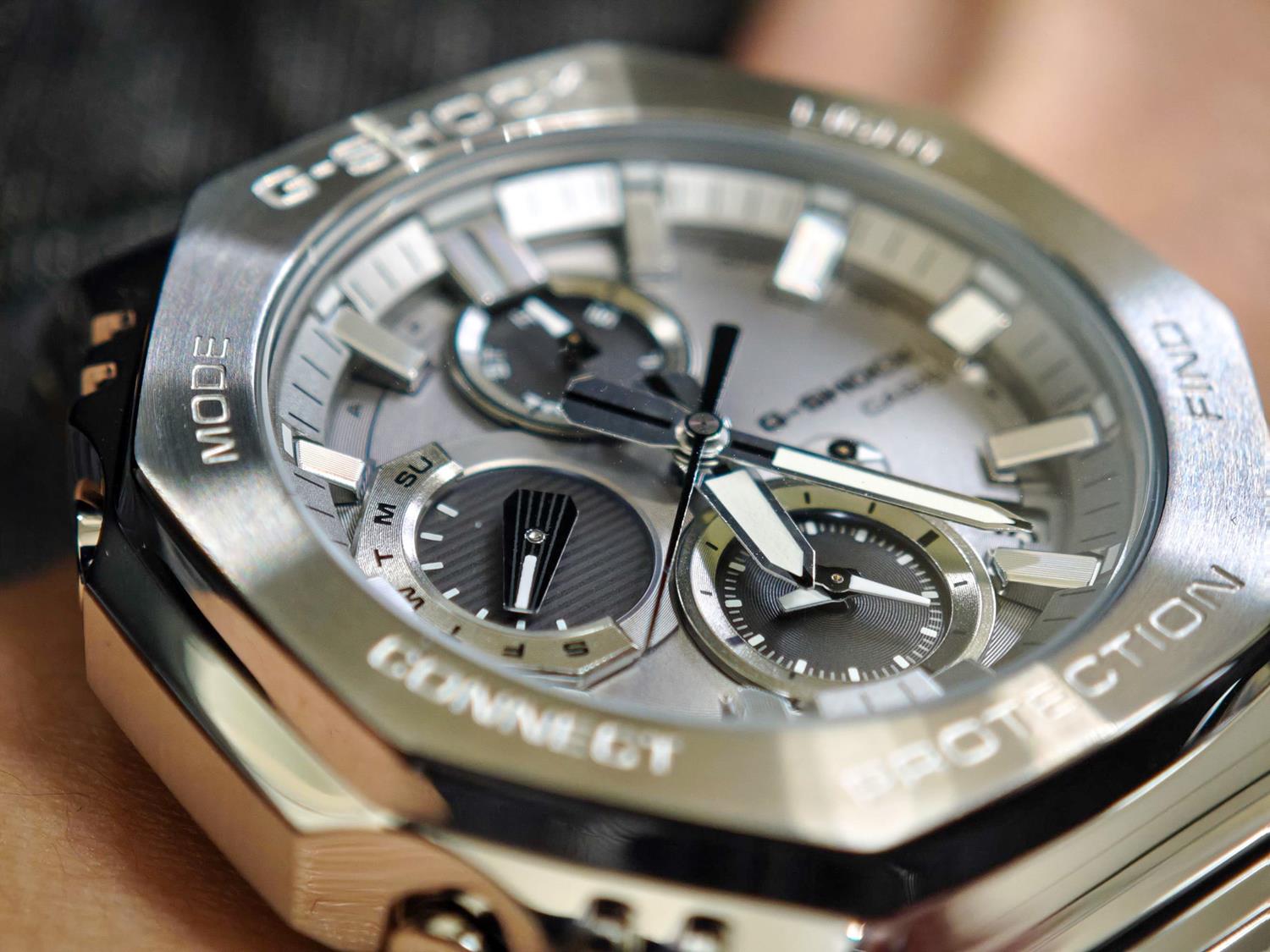 カシオ G-SHOCK GMC-B2100ADS-1AJF フルメタル クロノグラフ シルバーパンダ  Bluetooth連携 山形カシオ 日本製 2100シリーズ 腕時計 メンズ ジーショック  CASIO G-SHOCK公式掲載店【0426】【店頭受取可能商品】