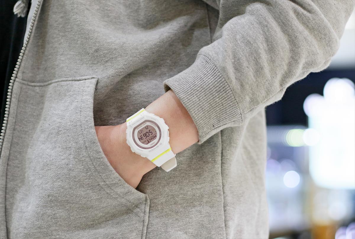 カシオ Gショック GMD-B300SC-7JF ミッドサイズ スマートフォンリンク ステップトラッカー 歩数計測 CASIO G-SHOCK【0225】_10spl【店頭受取可能商品】