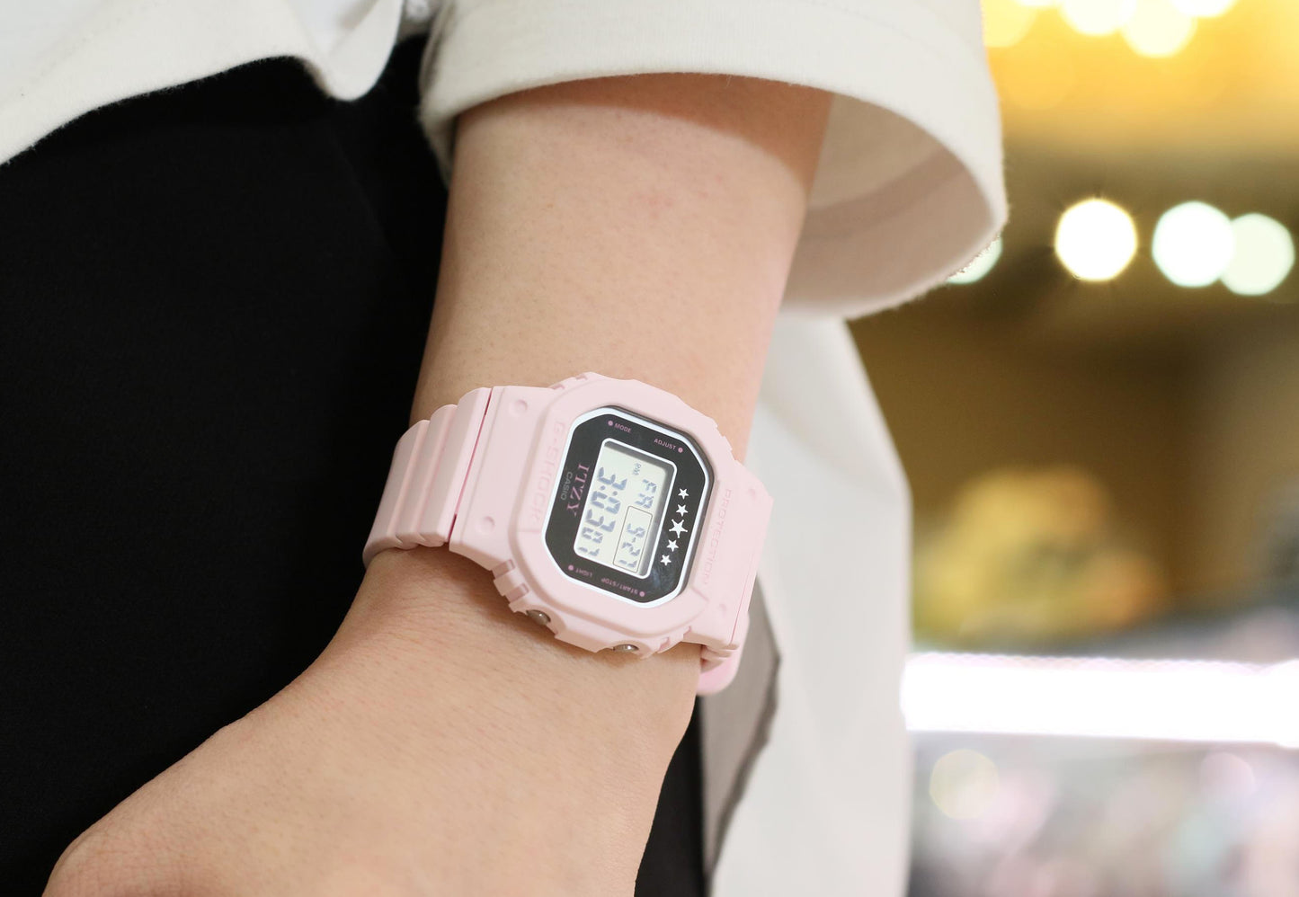 カシオ Gショック ITZYコラボレーションモデル GMD-S5610IT-4BJR CASIO G-SHOCK公式掲載店【1024】【店頭受取可能商品】