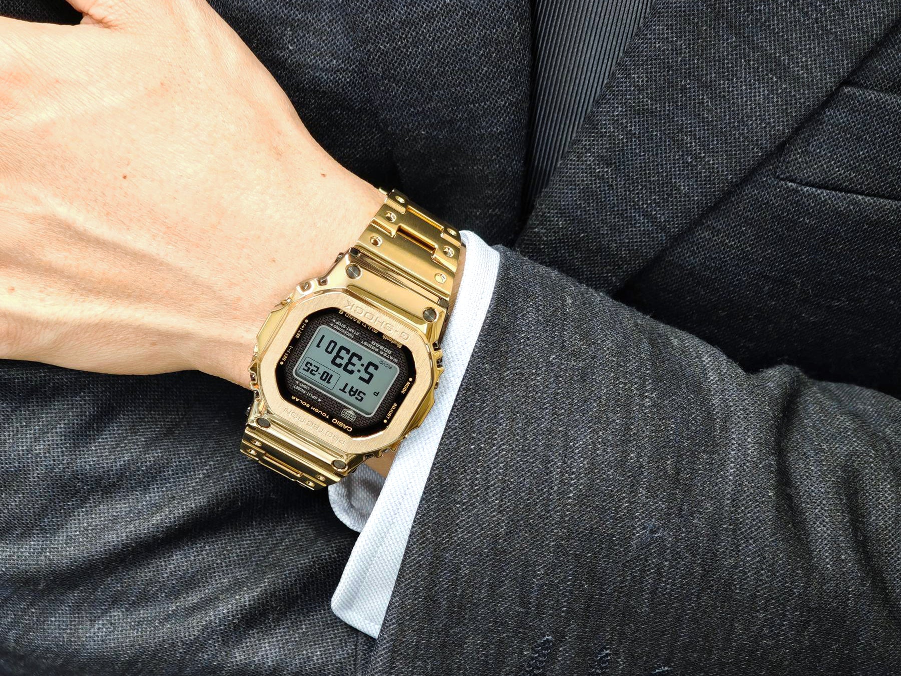 カシオ Gショック GMW-BZ5000GD-9JF  MIP液晶 アプリ連携 フォント切替え機能 フルメタル 山形カシオ製造モデル  CASIO G-SHOCK公式掲載店【1125】※11月14日発売予定