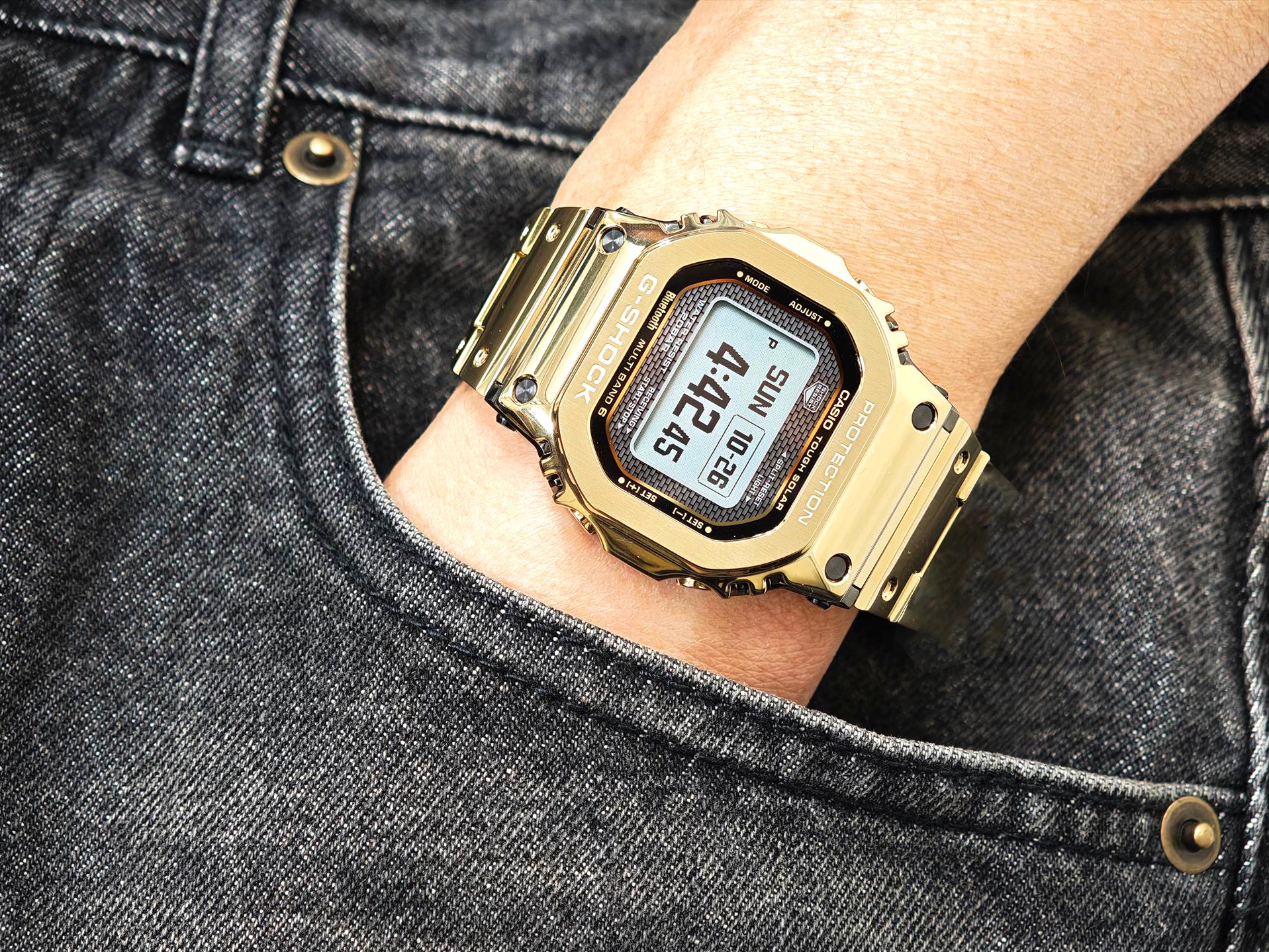 カシオ Gショック GMW-BZ5000GD-9JF  MIP液晶 アプリ連携 フォント切替え機能 フルメタル 山形カシオ製造モデル  CASIO G-SHOCK公式掲載店【1125】※11月14日発売予定