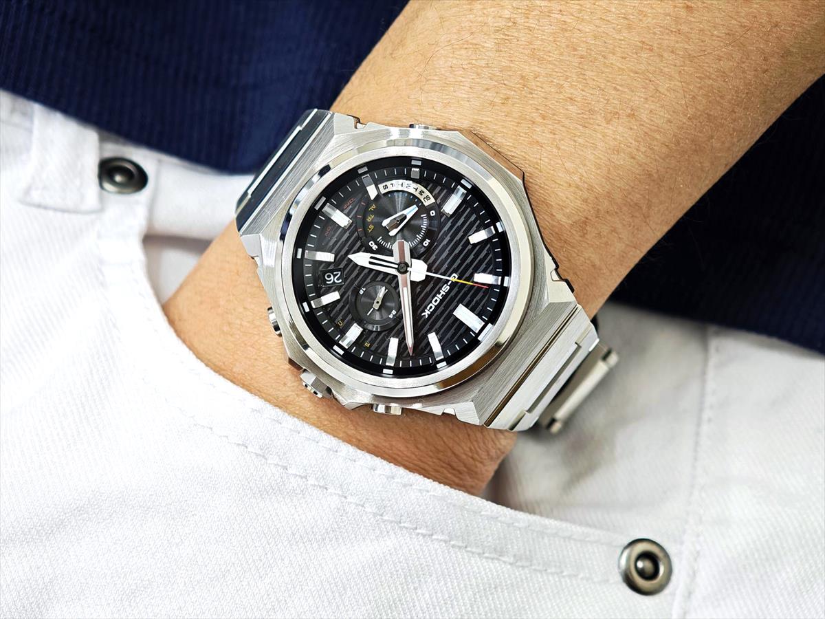 カシオ Gショック G-STEEL GST-B1000D-1AJF SLEEK STYLE ミニマル メタル DW-5000C継承 タフソーラー Bluetooth メンズ CASIO G-SHOCK公式掲載店【1125】【rx01】※11月21日発売予定