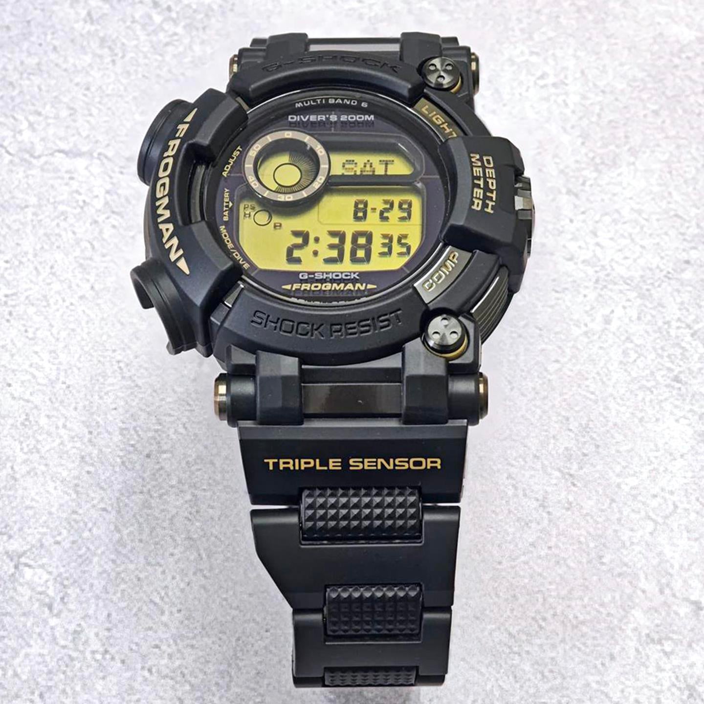カシオ Gショック MASTER OF G FROGMAN GWF-D1000BC-1JF 電波ソーラー 水深計 ISO200m潜水用防水 コンポジットバンド サファイアガラス メンズ 腕時計 watch ダイバーズウォッチ G-SHOCK 公式サイト掲載店【0926】※9月25日発売予定【店頭受取可能商品】