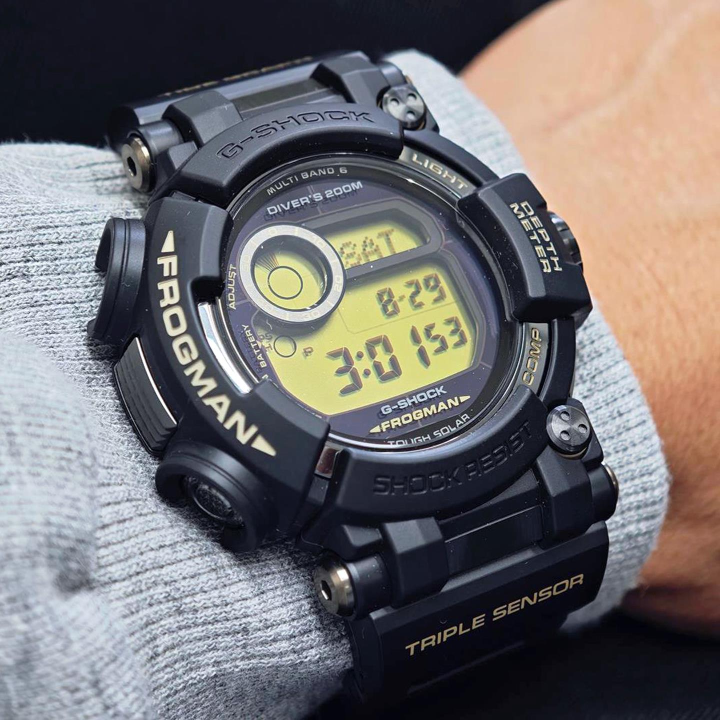 カシオ Gショック MASTER OF G FROGMAN GWF-D1000BC-1JF 電波ソーラー 水深計 ISO200m潜水用防水 コンポジットバンド サファイアガラス メンズ 腕時計 watch ダイバーズウォッチ G-SHOCK 公式サイト掲載店【0926】※9月25日発売予定【店頭受取可能商品】