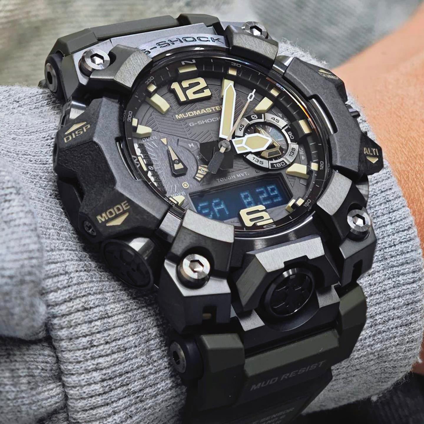 カシオ Gショック MASTER OF G MUDMASTER GWG-B1000-1A3JF オリーブグリーン 電波ソーラー スマートフォンリンク  サファイアガラス 防塵防泥 腕時計 watch マッドマスター ジーショック CASIO G-SHOCK 公式サイト掲載店【0926】※9月25日発売予定【店頭受取可能商品】