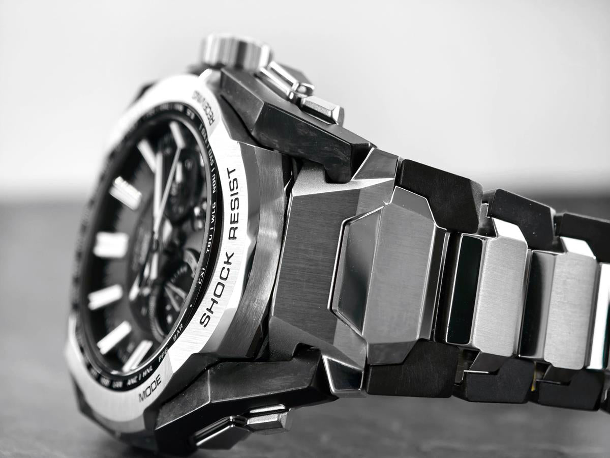 カシオ Gショック MTG-B4000D-1AJF スマホリンク対応 電波ソーラー腕時計 カーボン積層 日本製 山形カシオ CASIO  MT-G G-SHOCK【0126】【rx01】【最長36回無金利ローン】※1月10日発売予定