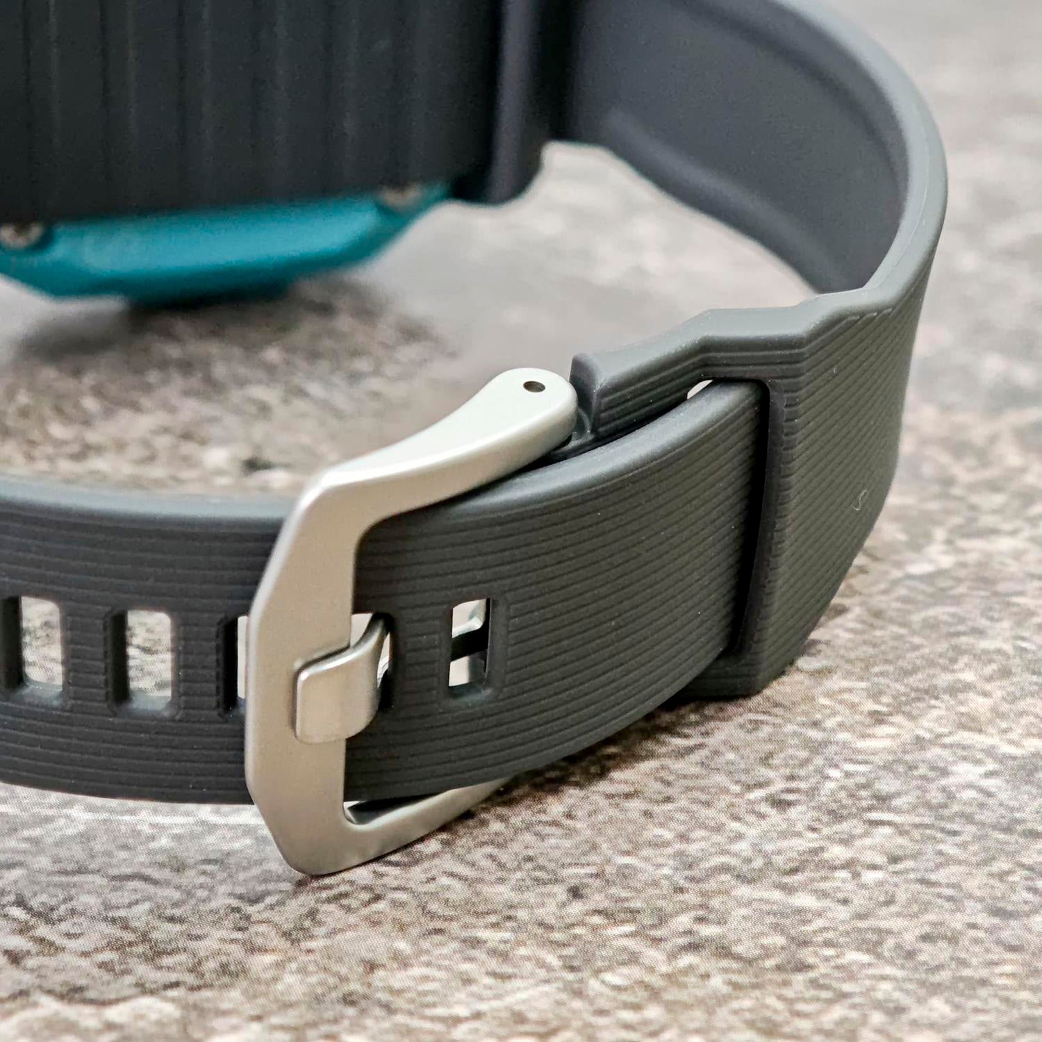 カシオ プロトレック PRO TREK Hiker Line PRJ-01AE-8JR カラビナアタッチメント付属 ソーラー 防水 バイオマスプラスチック アナログ 腕時計 アウトドア キャンプ 登山 トレッキング コンパクト 【0726】※7月10日発売予定