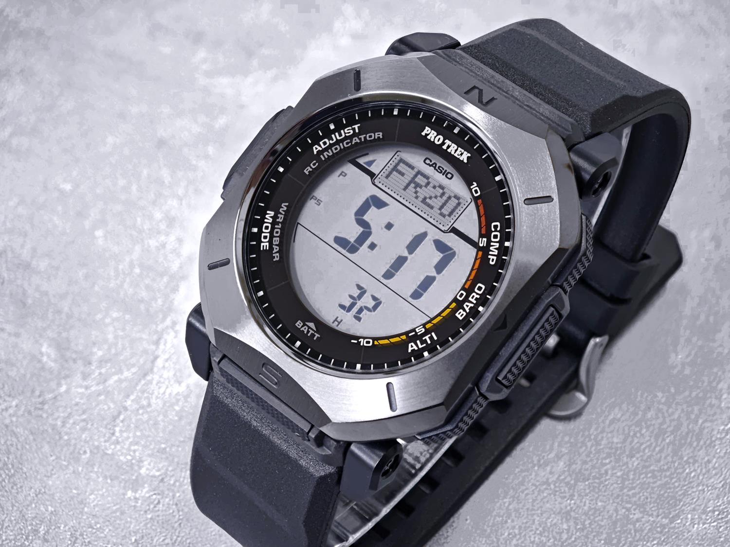 カシオ プロトレック PRW-69Y-1JF 角型デジタル タフソーラー 電波時計 トリプルセンサー デュプレックスLCD クライマーライン 登山 キャンプ CASIO PRO TREK 【0426】